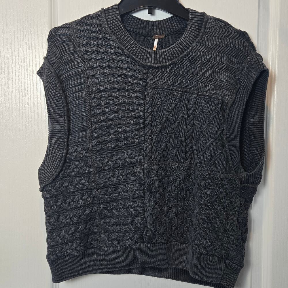 Free People Take the Plunge sweater vest sz S gray